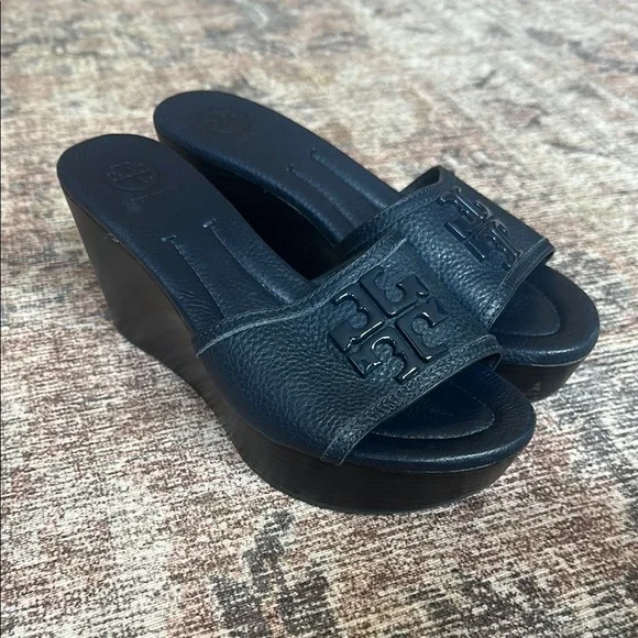 Tory Burch leather Black Wedge Shoes with Cushioned Footbed size 6.5 - Picture 1 of 5
